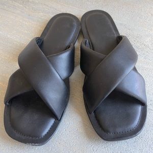 Black Criss Cross Faux Leather Slides Size 9.5 womens